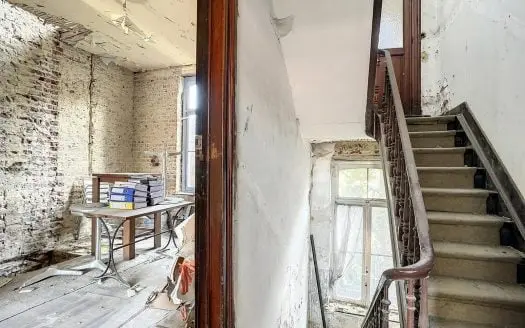 House for sale  5 bedrooms 200 m², 475000 €