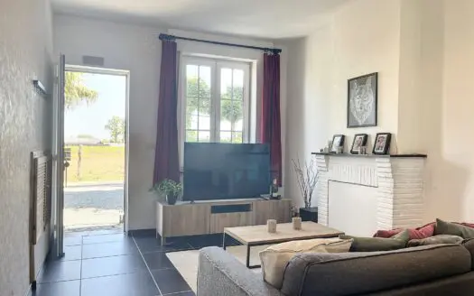 Huis te huur  2 slaapkamers 80 m², 1300 €