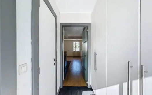 Appartement te huur  2 slaapkamers 80 m², 795 €