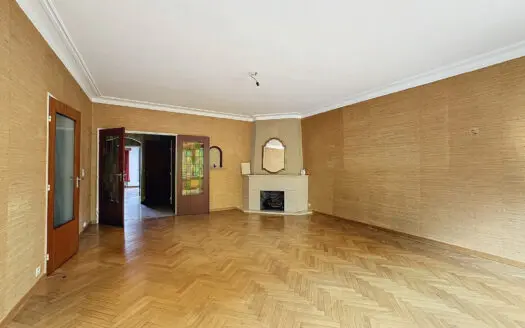 Appartement à vendre  3 chambres 122 m², 260000 €