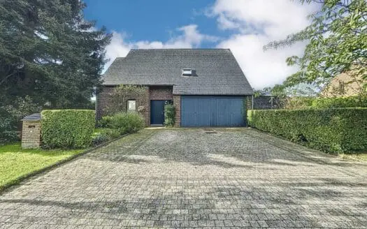 Huis te koop  4 slaapkamers 170 m², 595000 €
