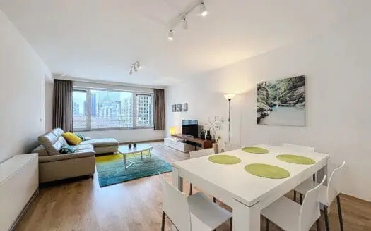 Flat for sale  2 bedrooms 80 m², 295000 €