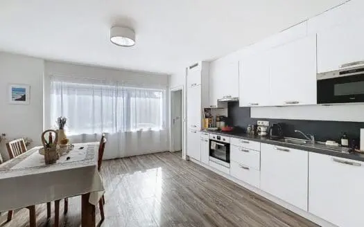 Appartement te huur  1 slaapkamer 59 m², 900 €