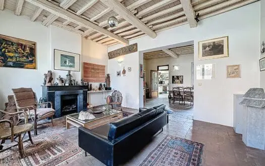 Huis te koop  4 slaapkamers 245 m², 365000 €