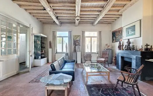 Huis te koop  4 slaapkamers 245 m², 365000 €
