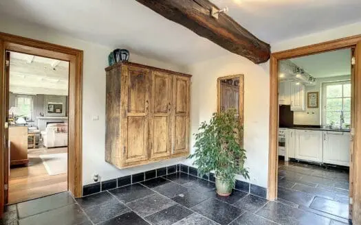 Maison à louer  3 chambres 230 m², 1800 €