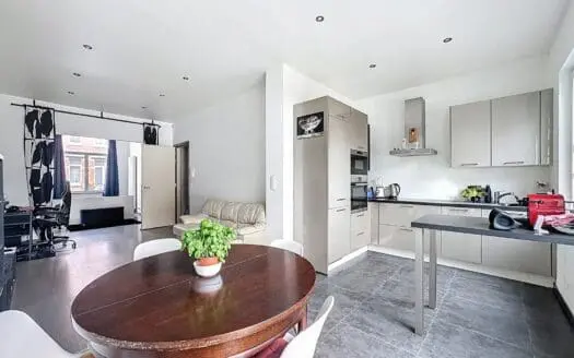 Flat for sale  1 bedroom 60 m², 239000 €