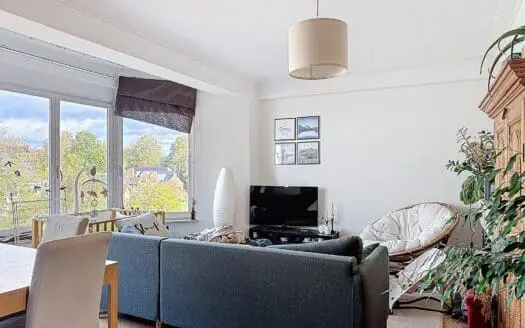 Appartement te huur  2 slaapkamers 85 m², 1300 €