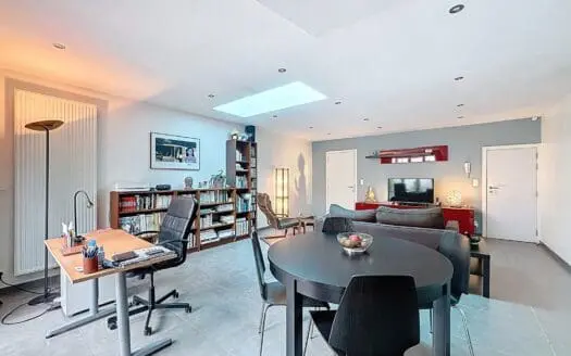 Huis te koop  3 slaapkamers 235 m², 650000 €