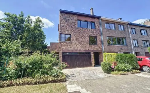 Huis te koop  4 slaapkamers 210 m², 595000 €
