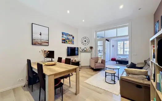 Appartement à vendre  1 chambre 63 m², 275000 €