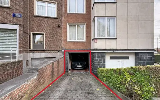 Garage / parking à vendre  20 m², 25000 €