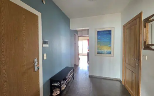 Flat for sale  2 bedrooms 105 m², 349000 €