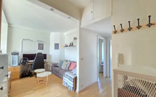 Flat for sale  2 bedrooms 71 m², 295000 €