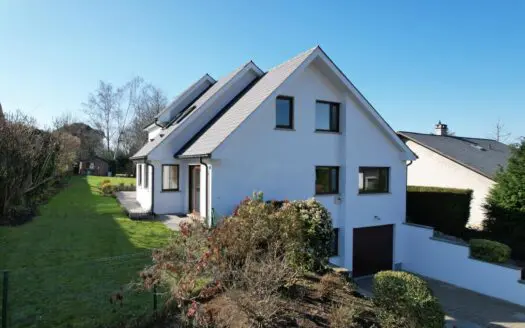 House for sale  4 bedrooms 270 m²