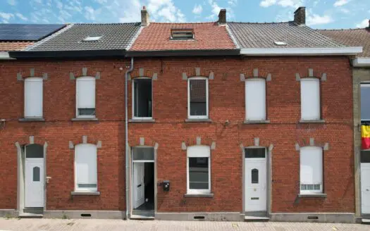 Maison à vendre  3 chambres 150 m², 299000 €