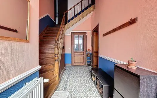 Huis te koop  5 slaapkamers 326 m², 399000 €