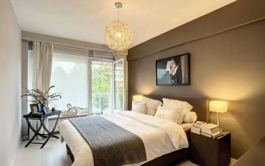 Appartement à louer  2 chambres 77 m², 1250 €