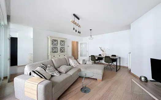 Appartement à louer  2 chambres 91 m², 1300 €