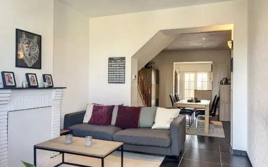 Maison à louer  2 chambres 80 m², 1300 €