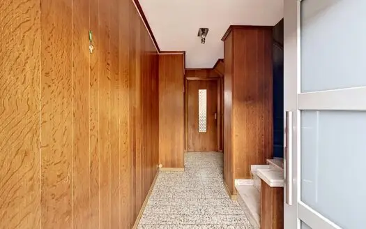 Maison à louer  3 chambres 90 m², 900 €