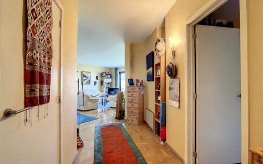 Appartement à vendre  2 chambres 130 m², 395000 €