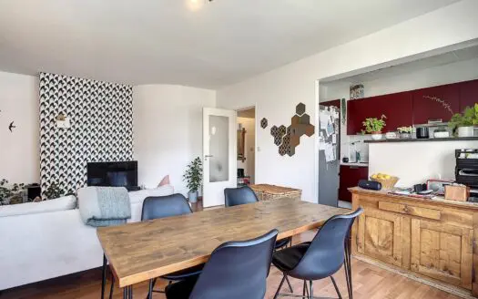 Appartement à vendre  2 chambres 75 m², 299000 €