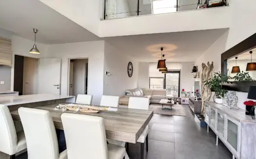 Appartement te koop  3 slaapkamers 150 m², 395000 €