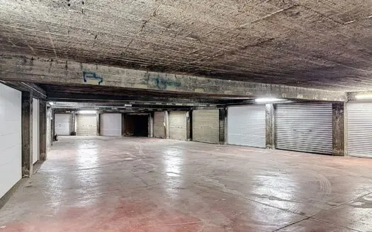 Garage / parking for sale  14 m², 20000 €