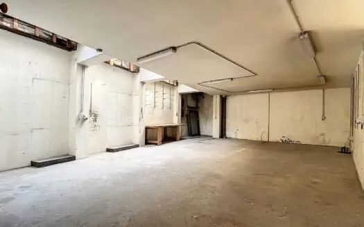 Industriel à vendre  520 m², 425000 €