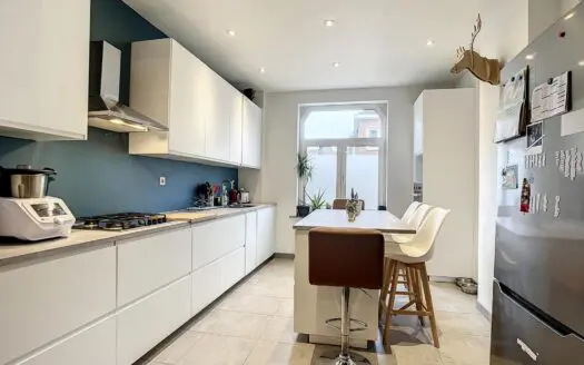 Maison à vendre  3 chambres 145 m², 395000 €