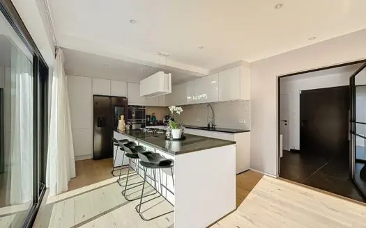 Maison à vendre  4 chambres 230 m², 899000 €
