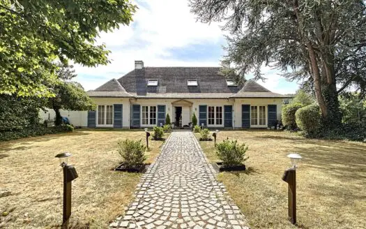 Maison à vendre  6 chambres 400 m², 599000 €
