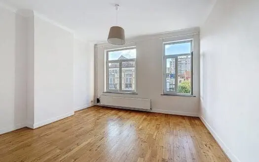 Flat for rent  2 bedrooms 100 m², 1400 €