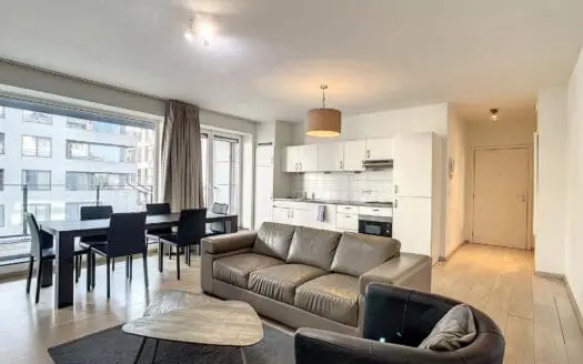 Flat for rent  2 bedrooms 89 m², 1400 €