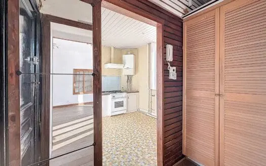 Flat for rent  2 bedrooms 96 m², 1150 €