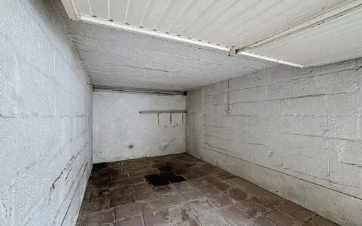 Garage / parking for rent  13 m², 150 €