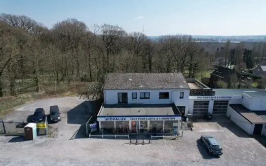 Commercial for sale  740 m², 599000 €