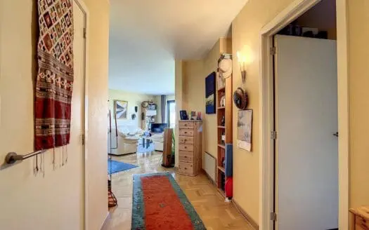 Flat for sale  2 bedrooms 130 m², 395000 €