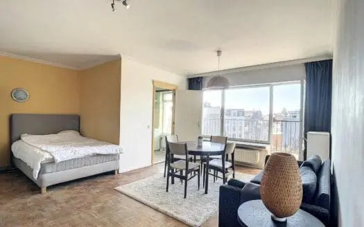 Flat for sale  44 m², 195000 €