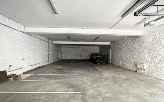 Garage / parking for sale  125 m², 125000 €
