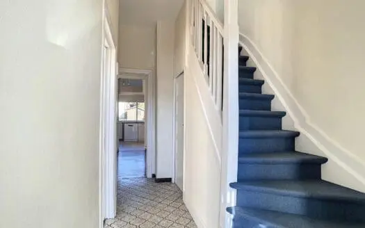 House for sale  3 bedrooms 141 m², 395000 €