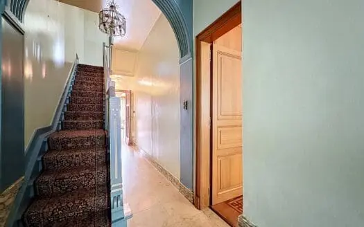 House for sale  6 bedrooms 705 m², 950000 €
