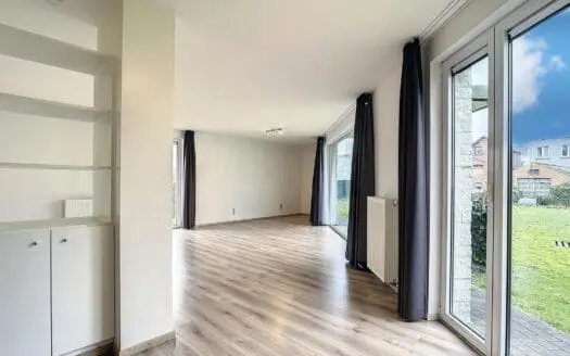 Appartement te huur  2 slaapkamers 125 m², 1370 €