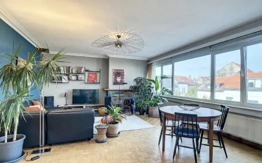Appartement te huur  2 slaapkamers 92 m², 1300 €