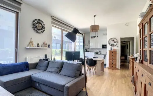 Appartement te huur  3 slaapkamers 106 m², 1500 €