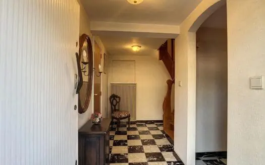 Huis te koop  3 slaapkamers 160 m², 490000 €