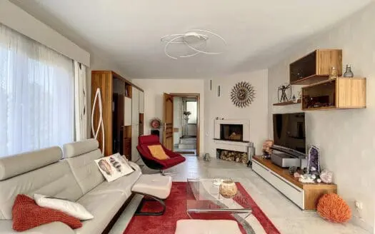 Huis te koop  4 slaapkamers 335 m², 749000 €