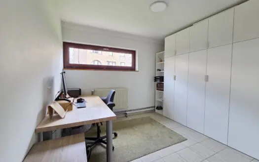 Huis te koop  5 slaapkamers 190 m², 490000 €