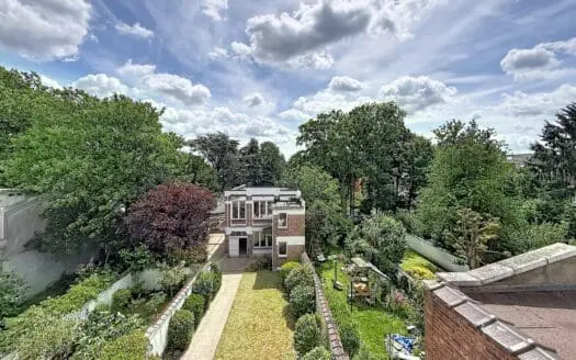 Huis te koop  6 slaapkamers 705 m², 950000 €